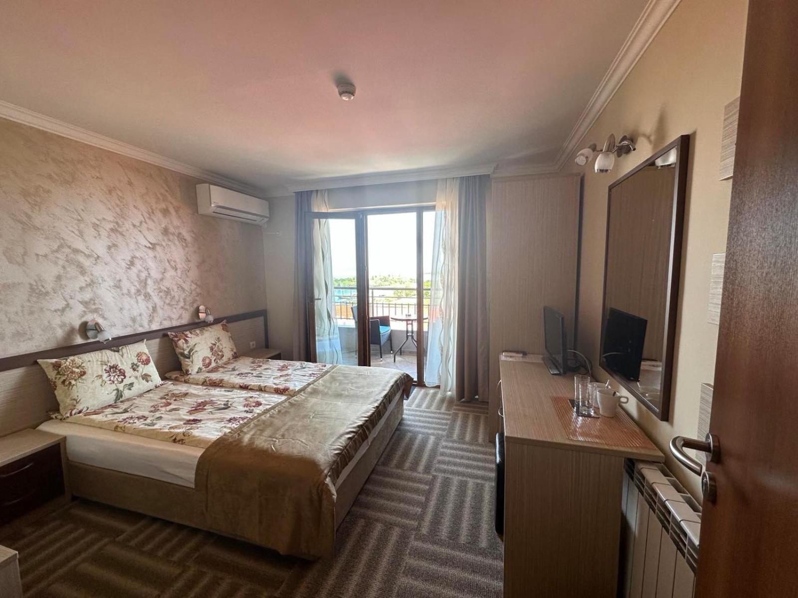 Family Hotel Radiana Sozopol Eksteriør billede