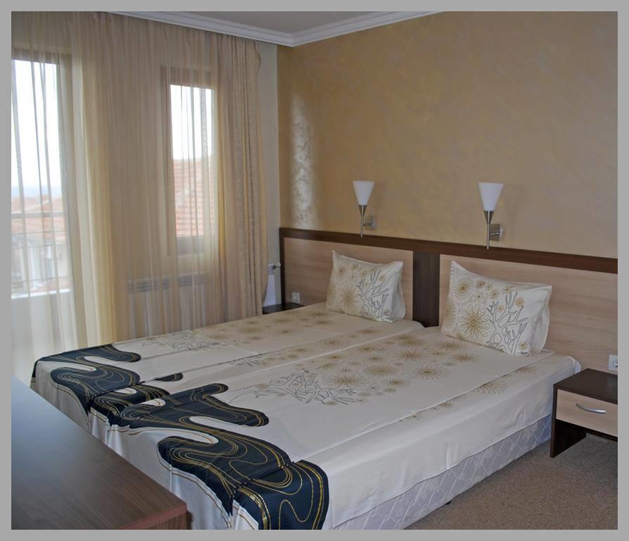 Family Hotel Radiana Sozopol Eksteriør billede
